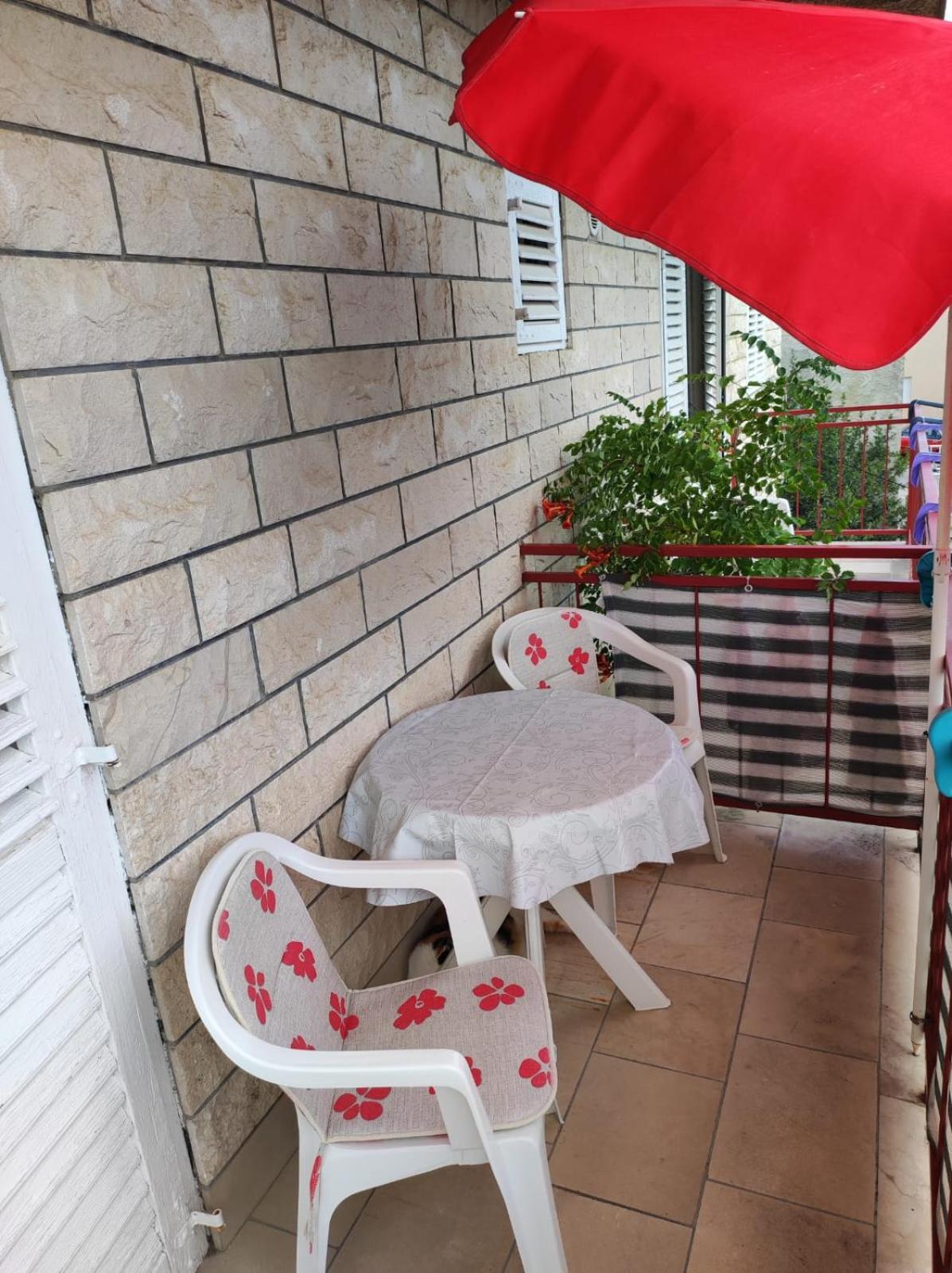 Apartmani Valentino 马卡尔斯卡 外观 照片